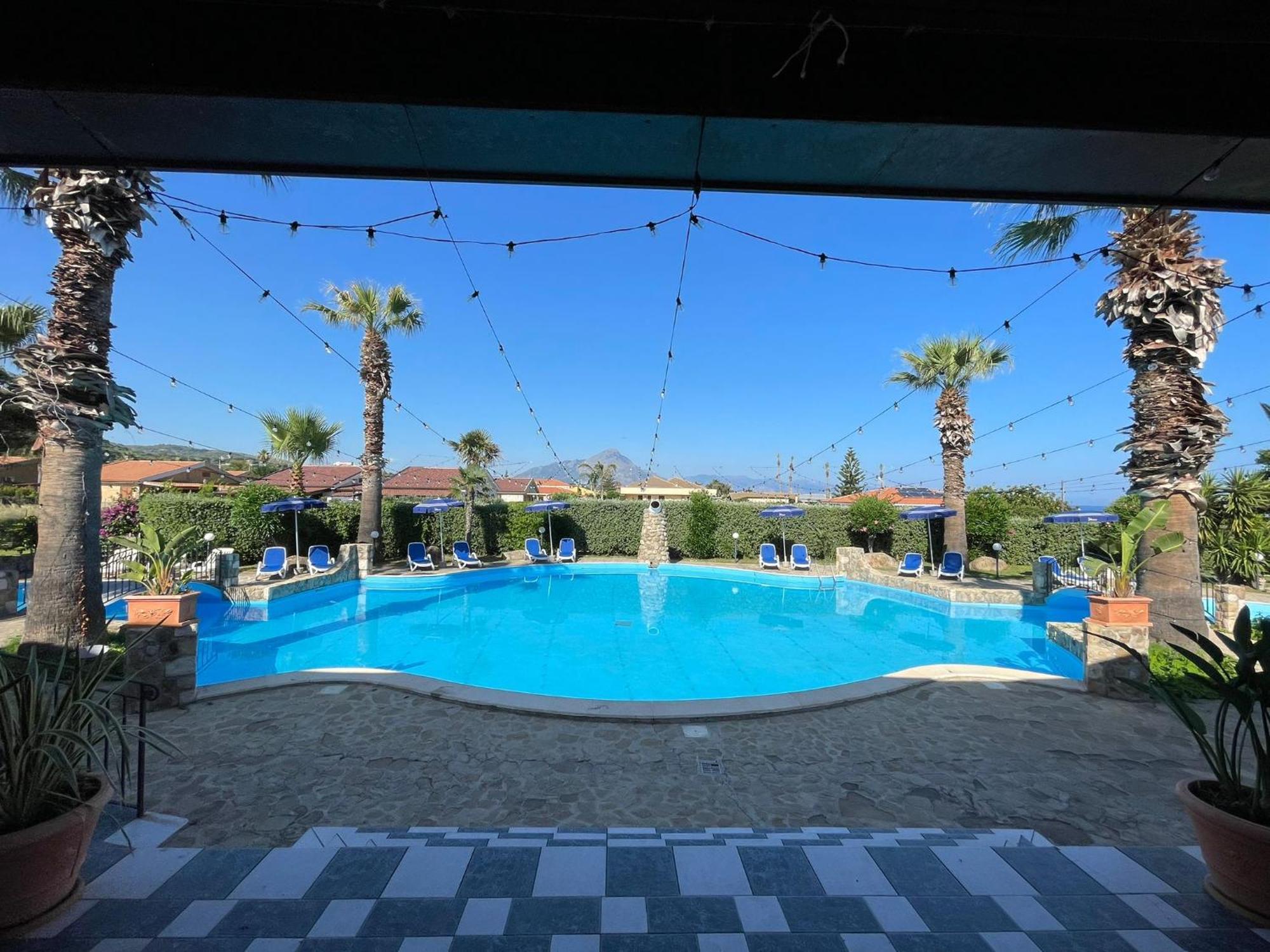 Soleada Club Apart otel Campofelice Di Roccella Dış mekan fotoğraf